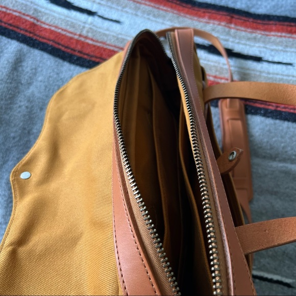 Filson Original Leather-Trimmed Rugged Twill Briefcase | Limited Edition - Picture 9 of 10